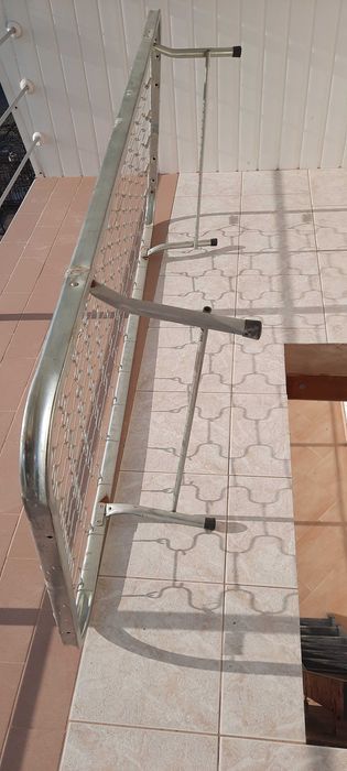 vand pat metalic cu picioare rabatabile italia