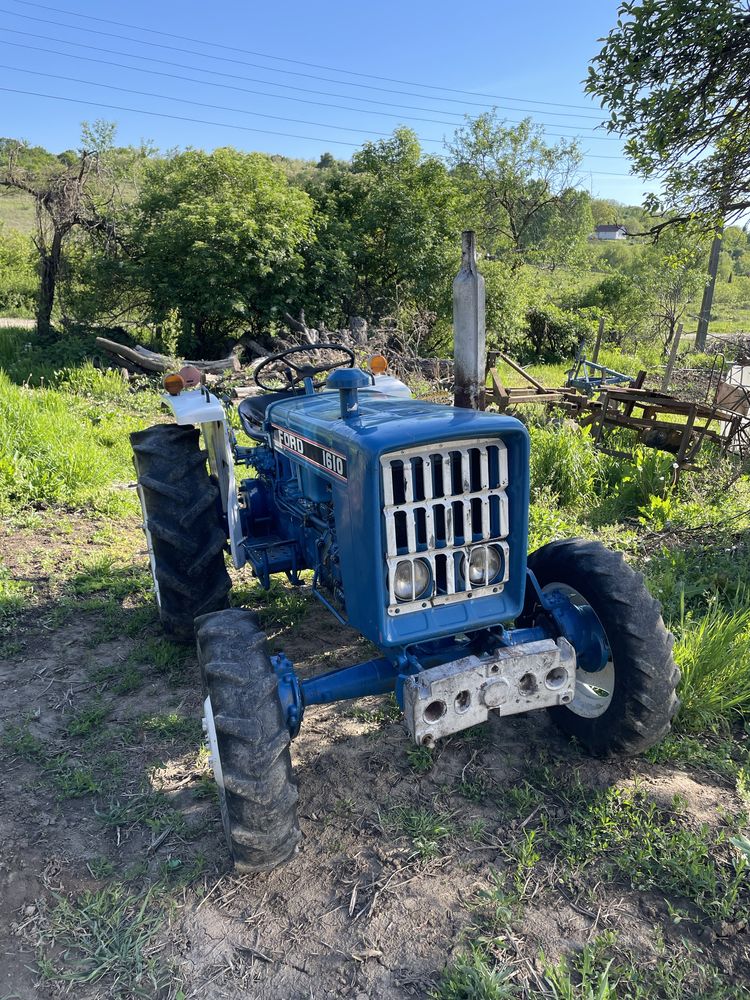 De vanzare Tractor Ford 1610