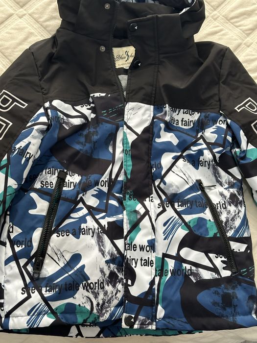 Продам куртку новую