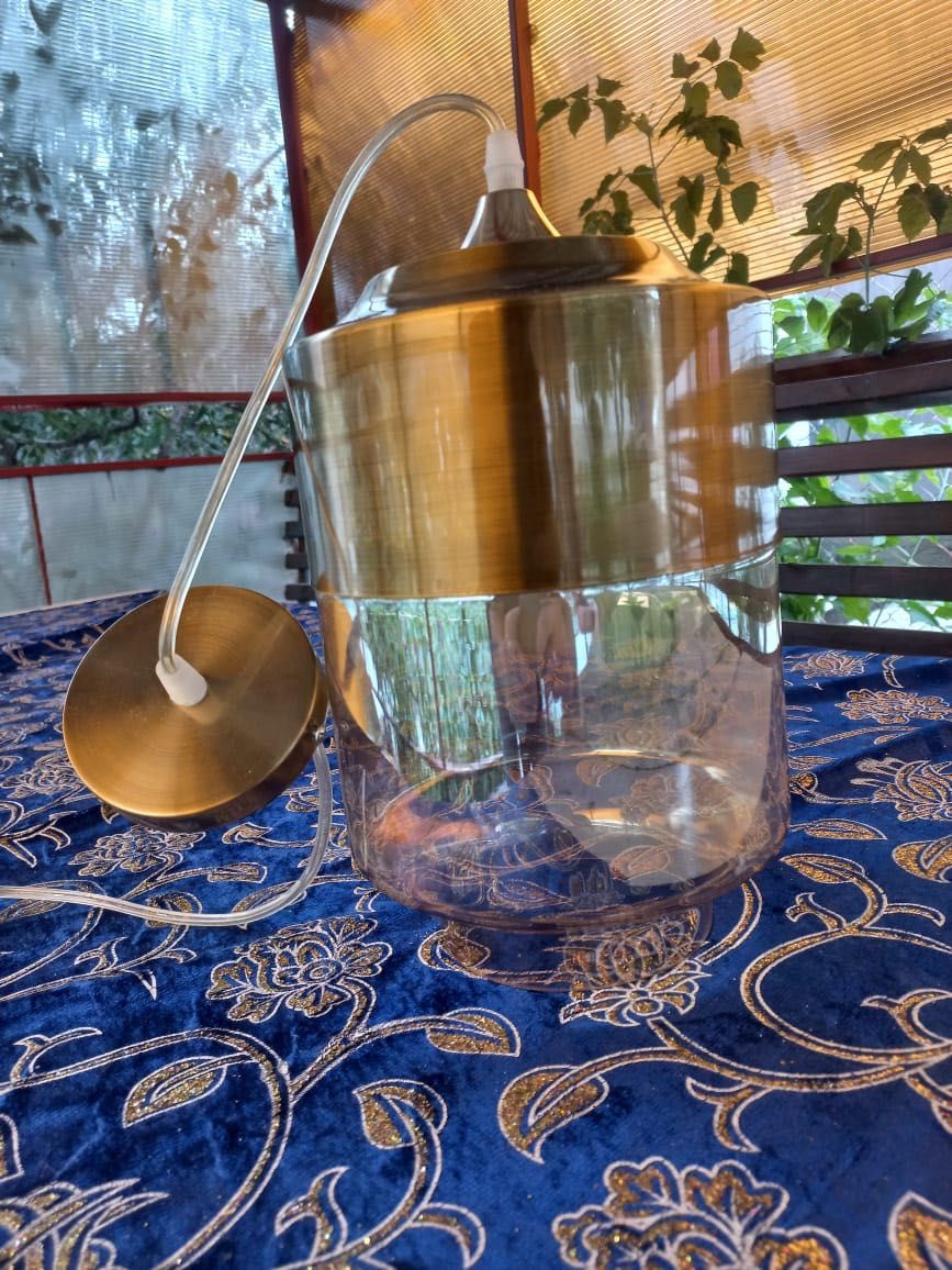 Продам люстру в спальню
