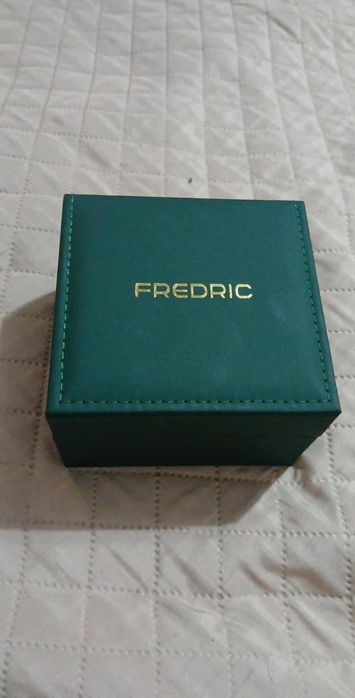 Ceas Fredric nou