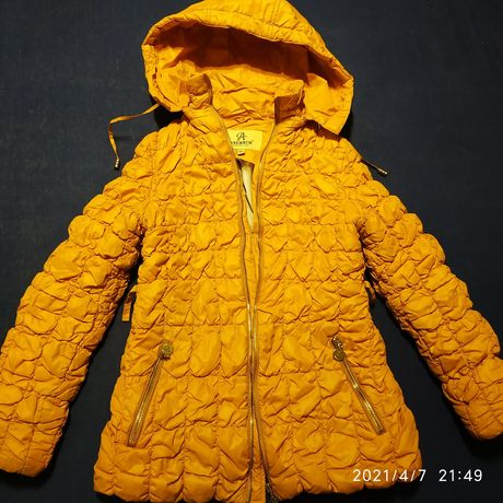 Весенняя куртка на девочку 7-9 лет