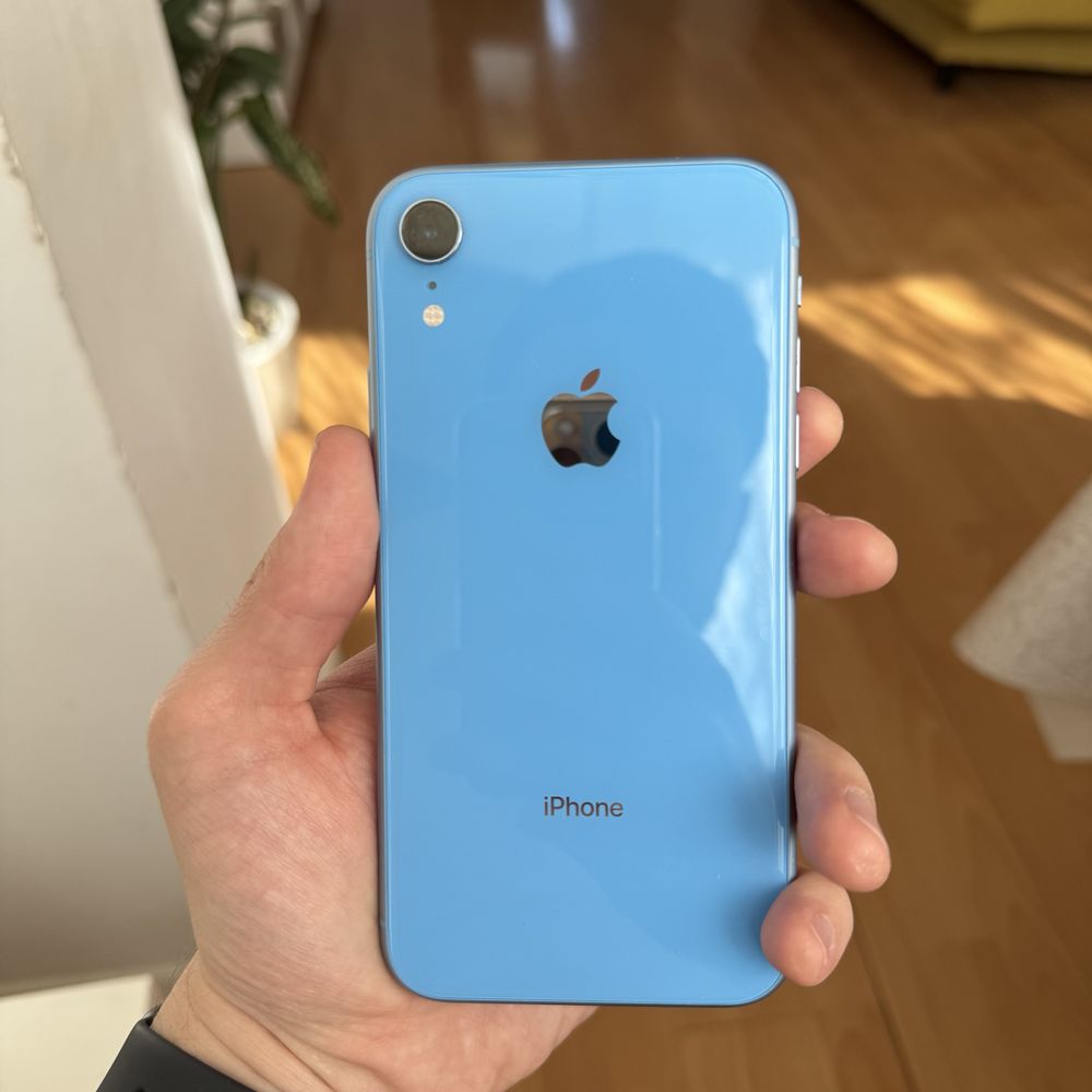 Iphone xr 64 продаю