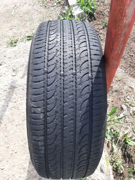 Продам шину. 235/55/19 якогама