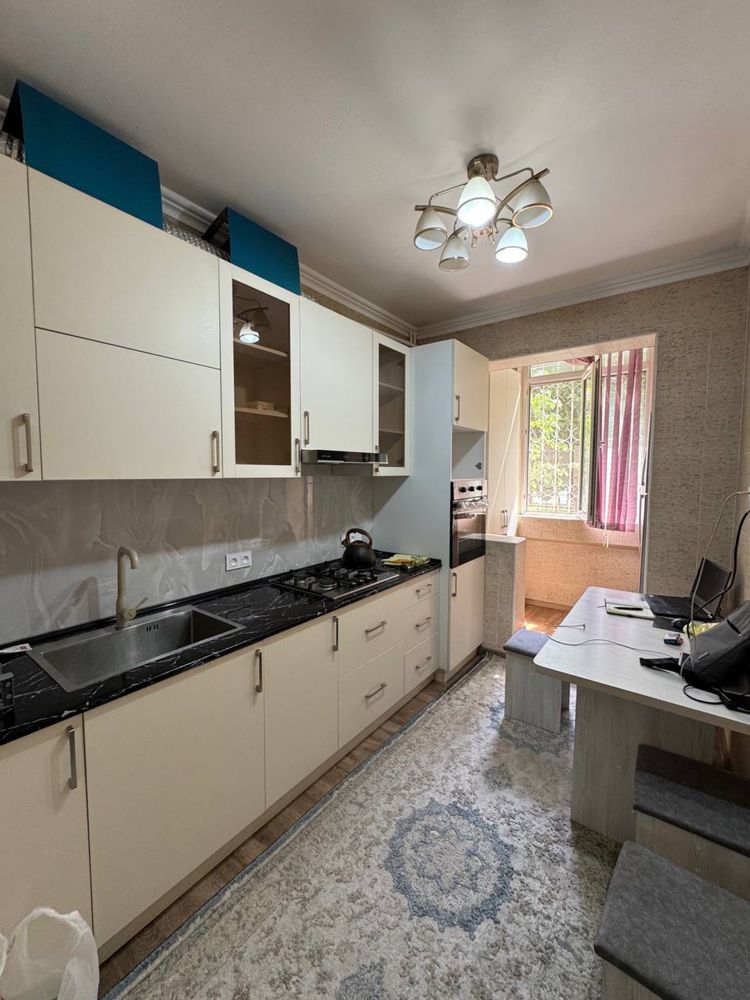 Продается квартира ул Айбек