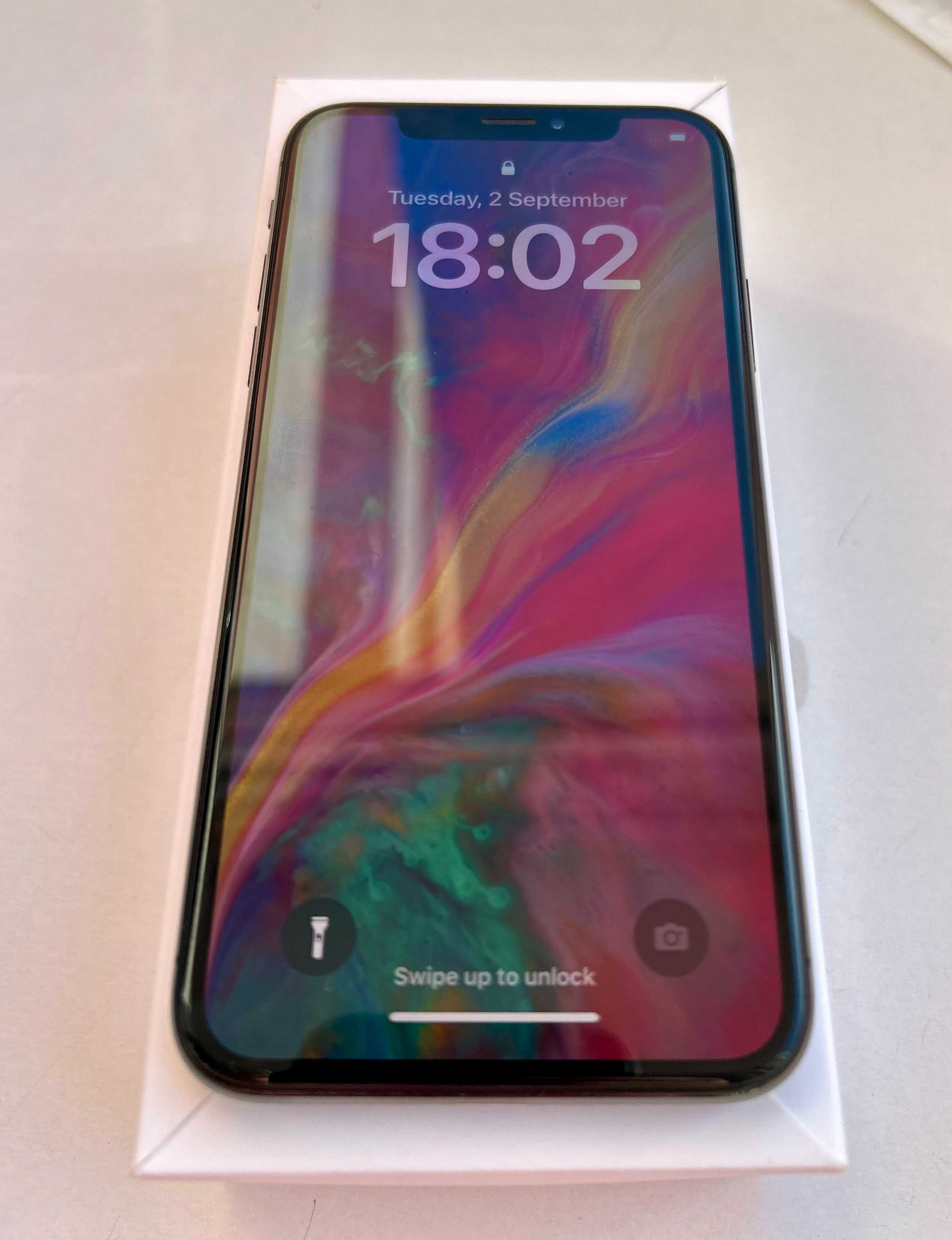iPhone X / 10 64ГБ Space Gray -  като нов + аксесоари