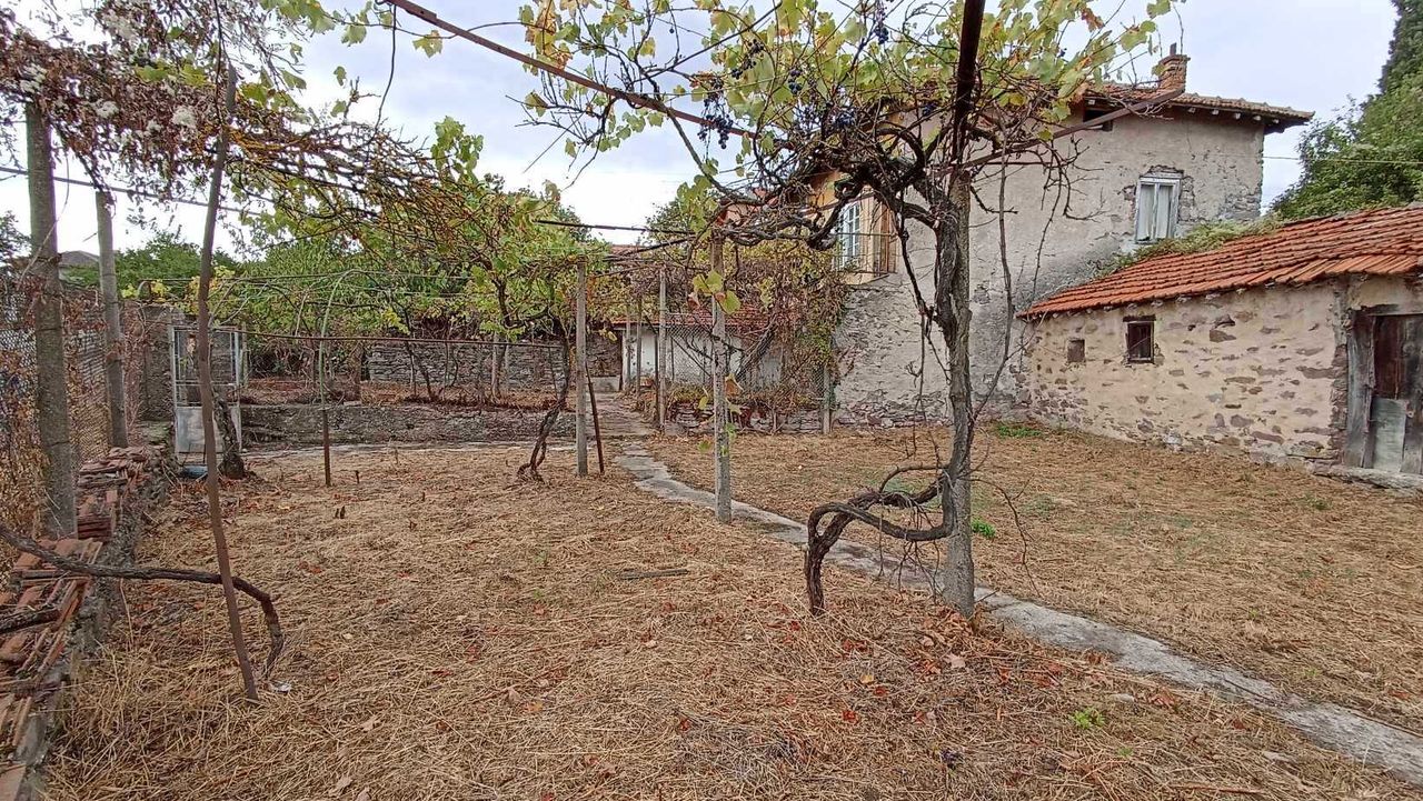 Продава се Къща в с. Змейово, Област Стара Загора - 100 кв.м за 550 €/кв.м - Снимка #2