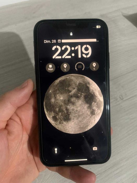 iphone XR, stare buna, 64GB cu incarcator husa si protectie ecran
