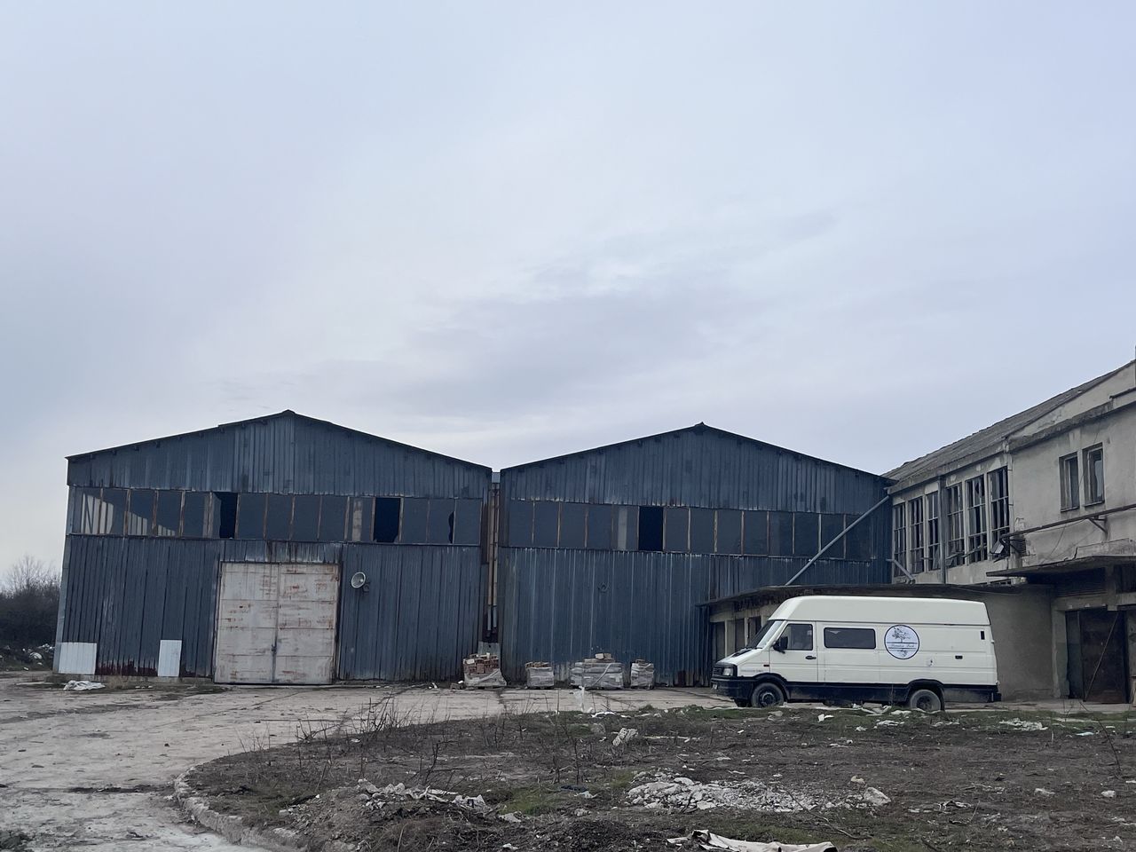 Дава се под наем Склад в Велико Търново, Картала - 5000 кв.м за 255 € - Снимка #4