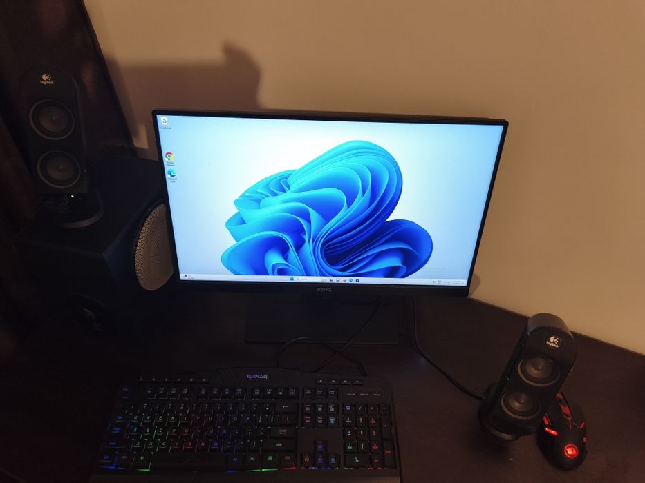 PC Serioux Ryzen 3 PRO 4350G • 16GB RAM • 512GB SSD • Wi-Fi + Monitor