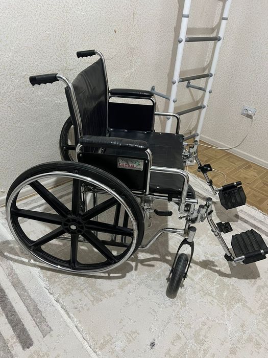 Инвалидная коляска для крупных людей