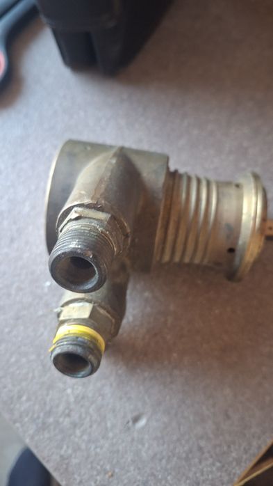 Помпа за кафе машина