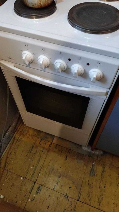 Продаю бытовую электроплиту