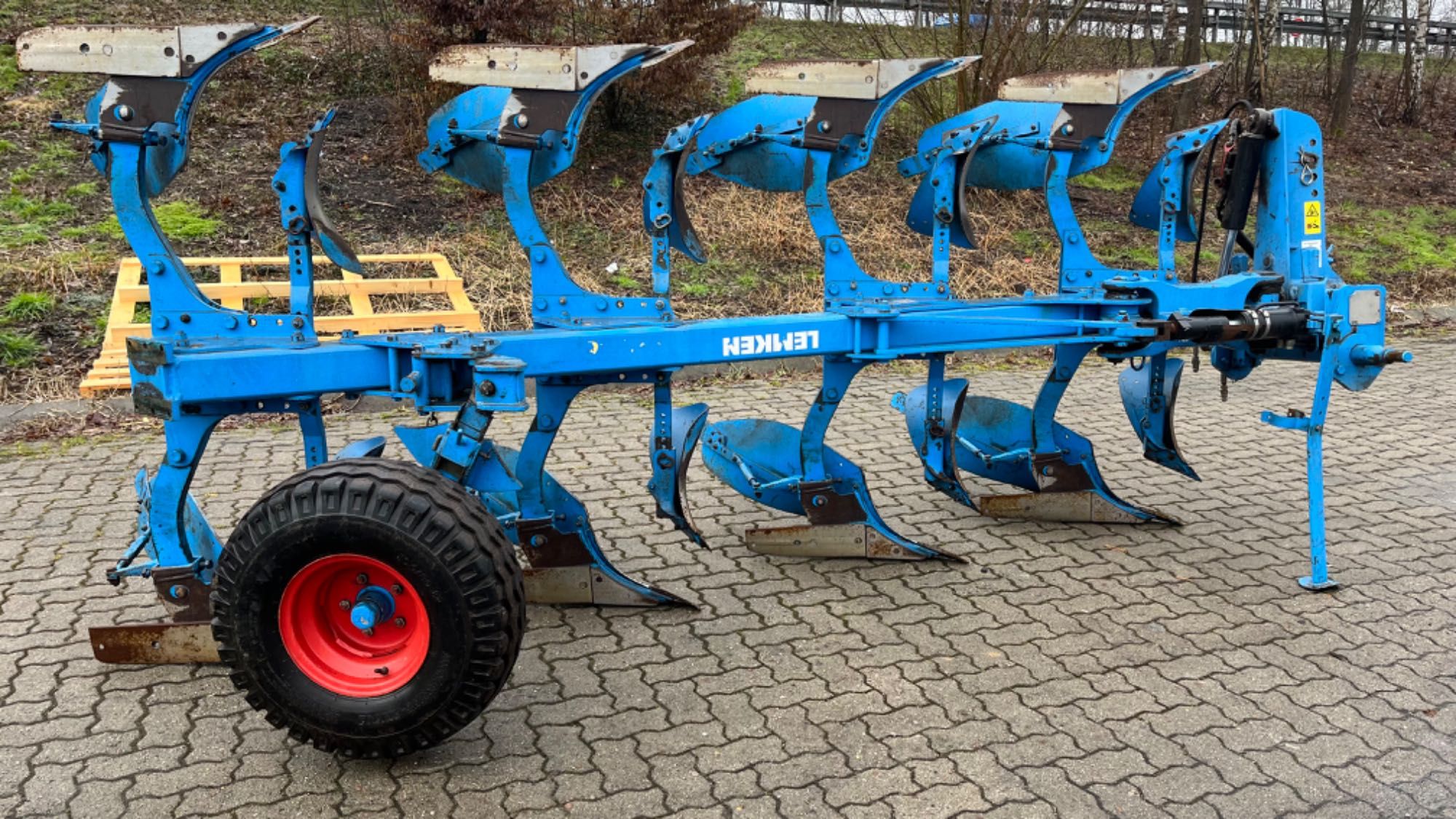 Lemken Europal 7 Omoch, Case, John Deere, Belarus, Claas Arion tortadi