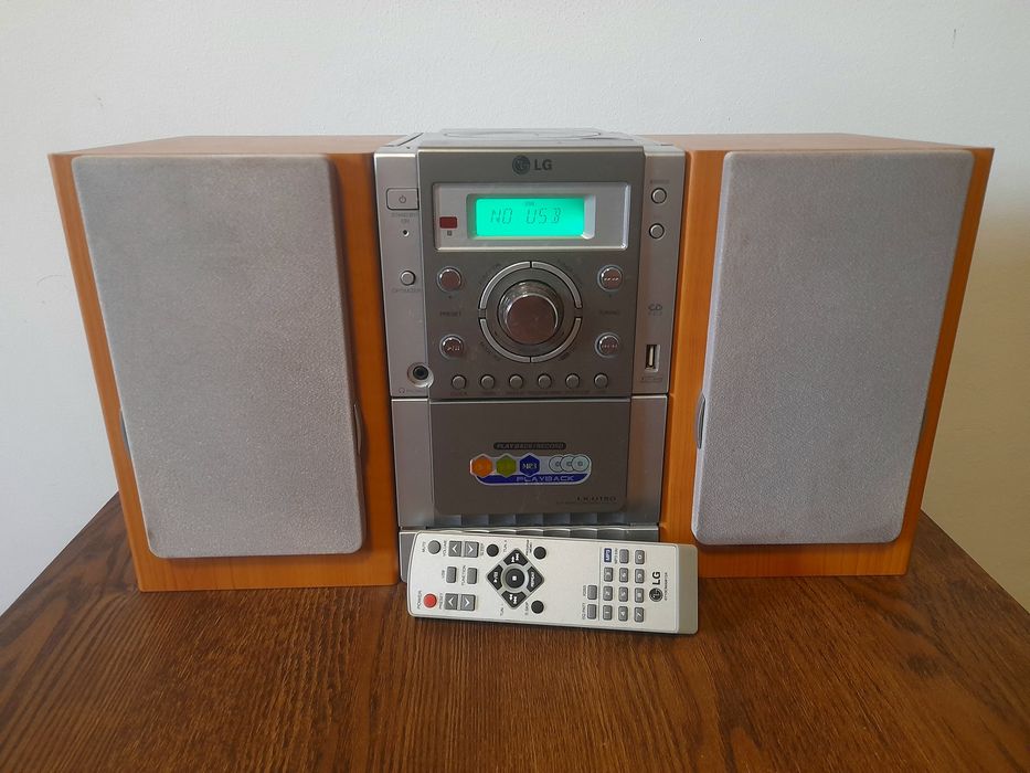 Combină audio LG model LX-U150D
