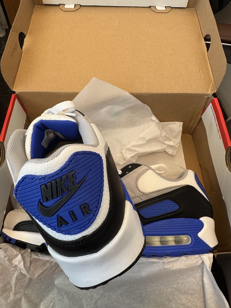 Nike Air Max 90 Royal Hyper