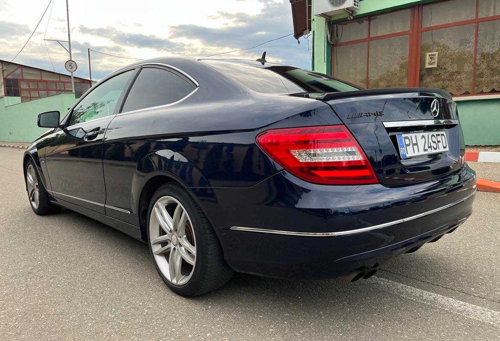 Mercedes C180 AMG 2012 - 179.000 km reali