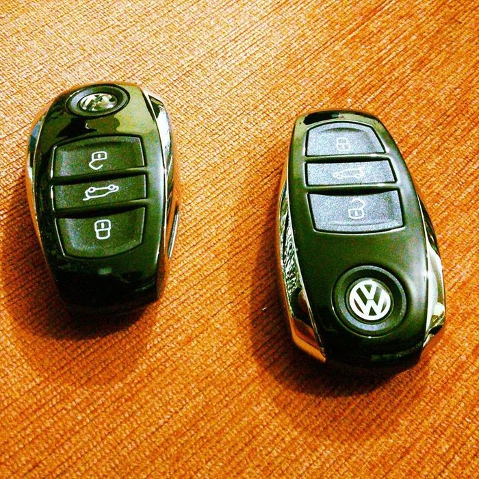 Cheie Vw Touareg 2010-2017 -- Oferim Programare