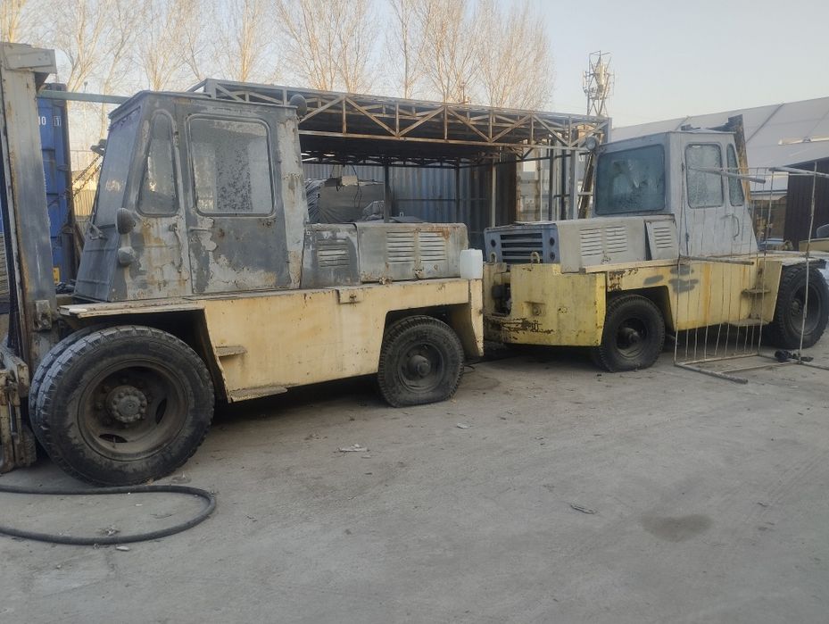 Вилочный погрузчик