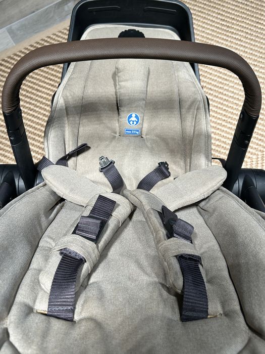 Vand carucior sport, compact, Joolz, model Hub+, culoare sandy taupe