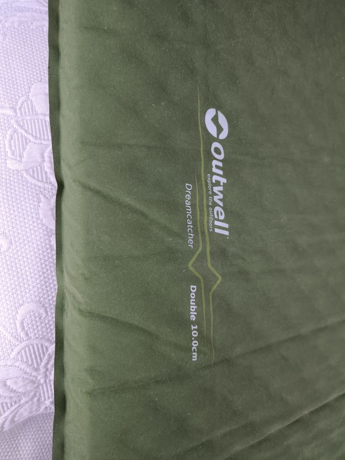 Outwell 195х130х10 см самонадуваема постелка