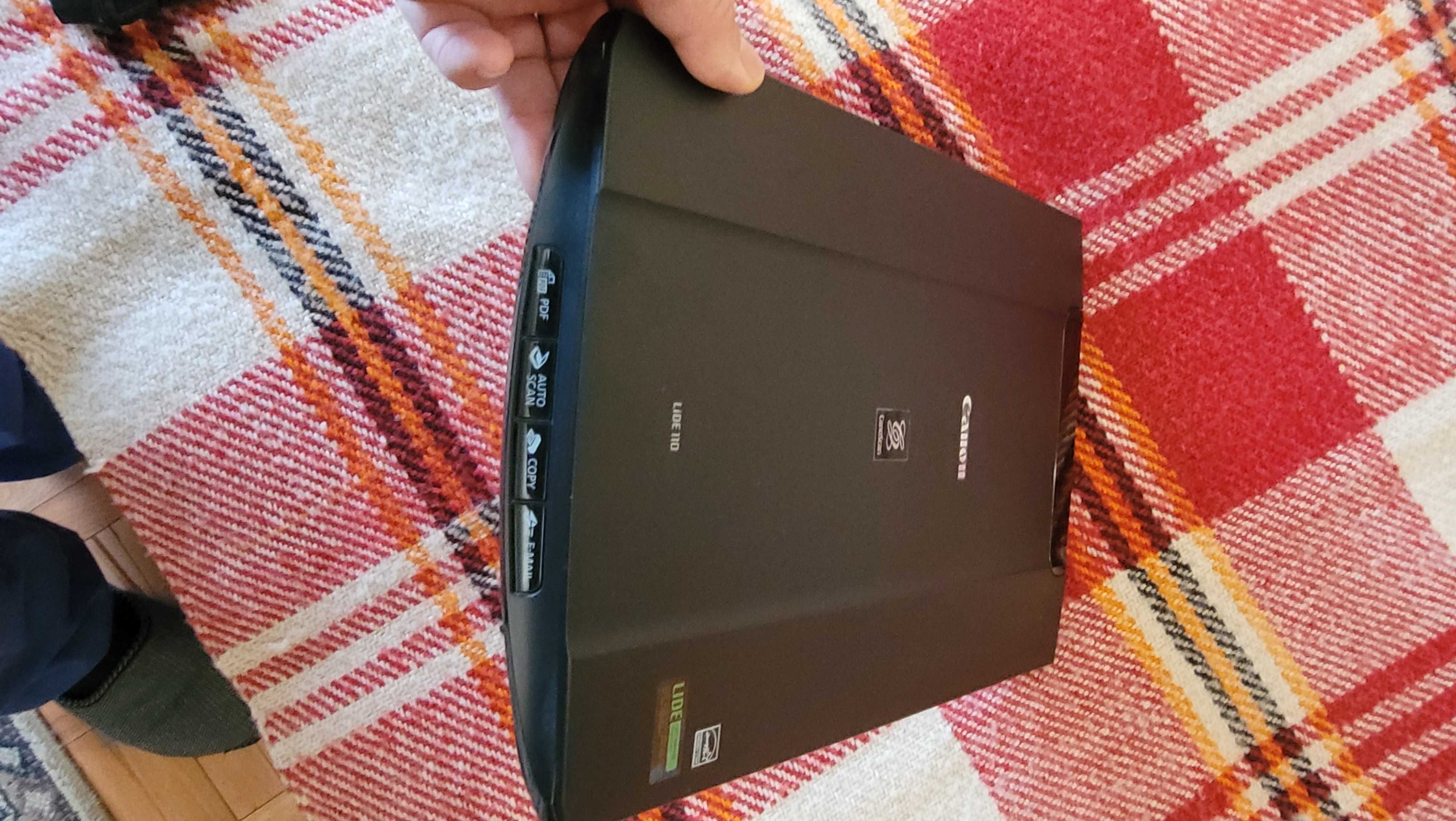 скенер Canon Lide110