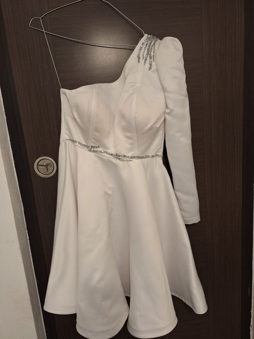 Vand rochie alba cununie