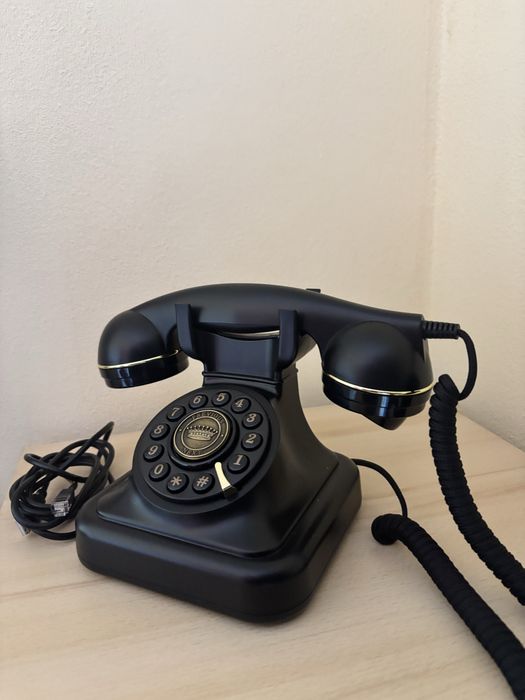 Telefon retro pentru inregistrare mesaje evenimente .