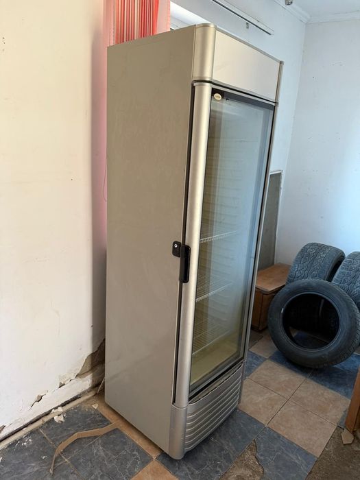 Холодильник Холодильник