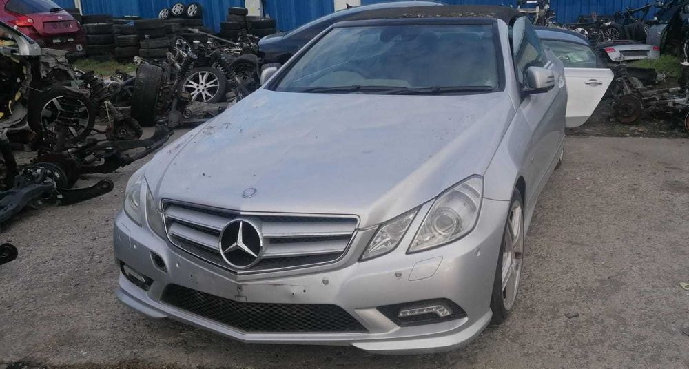 Dezmembrez Mercedes E Class A207 E350 3.0 CDI 7G Tronic Auto 2010
