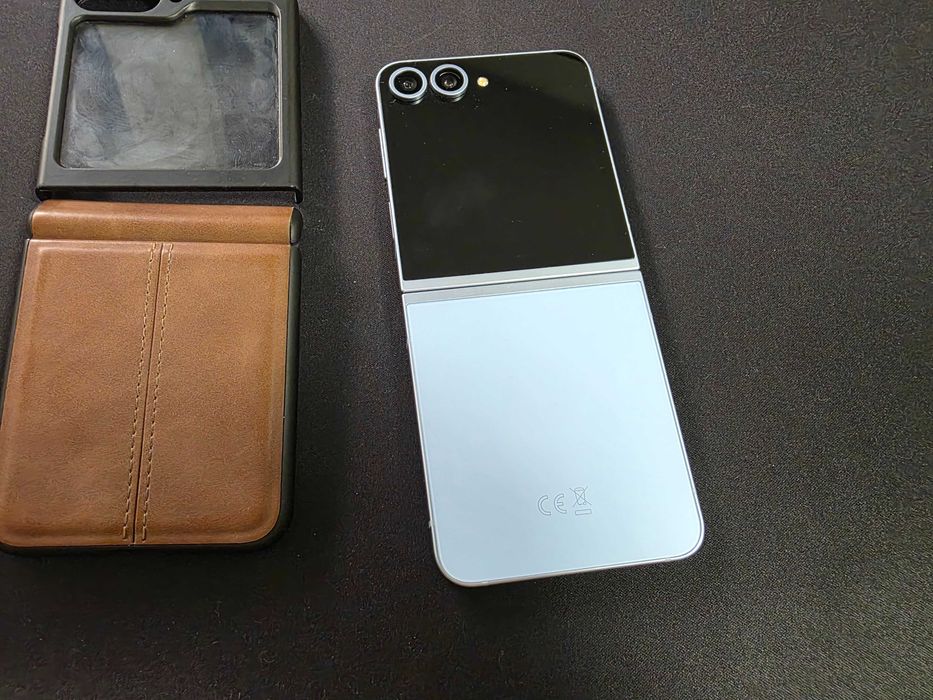 Samsung Z Flip 6, 256GB, 12GB ram, 5G Blue