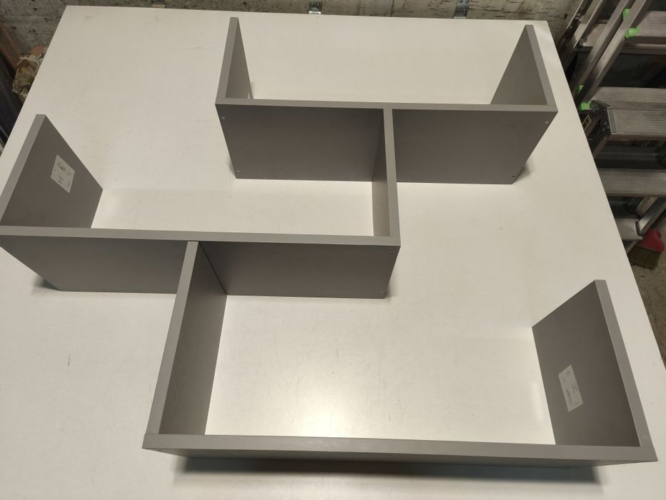 Стенни етажерки от 18 мм пдч