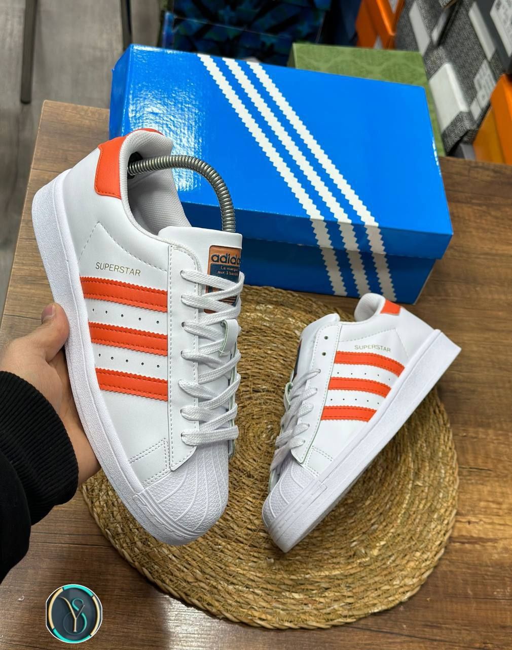 Adidasi adidas superstar
40-44
260 lei