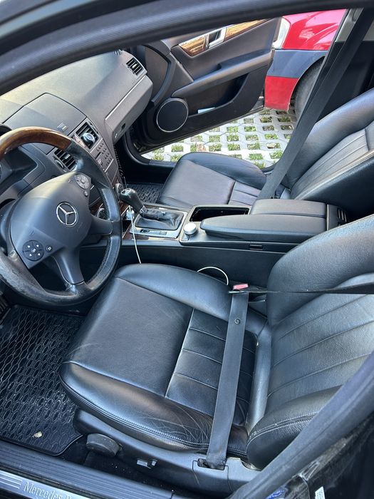 Mercedes C220 Automat 2008 FOARTE INTRETINUT