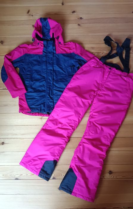 НОВ!!! Ски екип Roxy р-р 12-14/164см. яке, панталон и ръкавици и др.