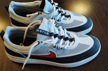 Продавам маратонки Nike