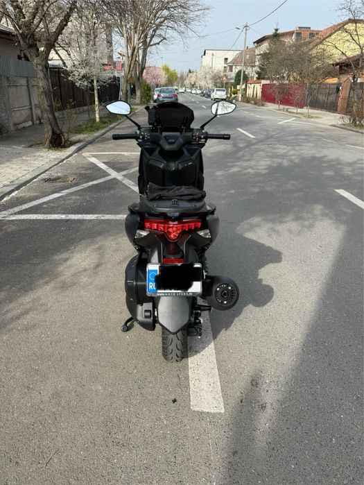 Scuter Zontes M125