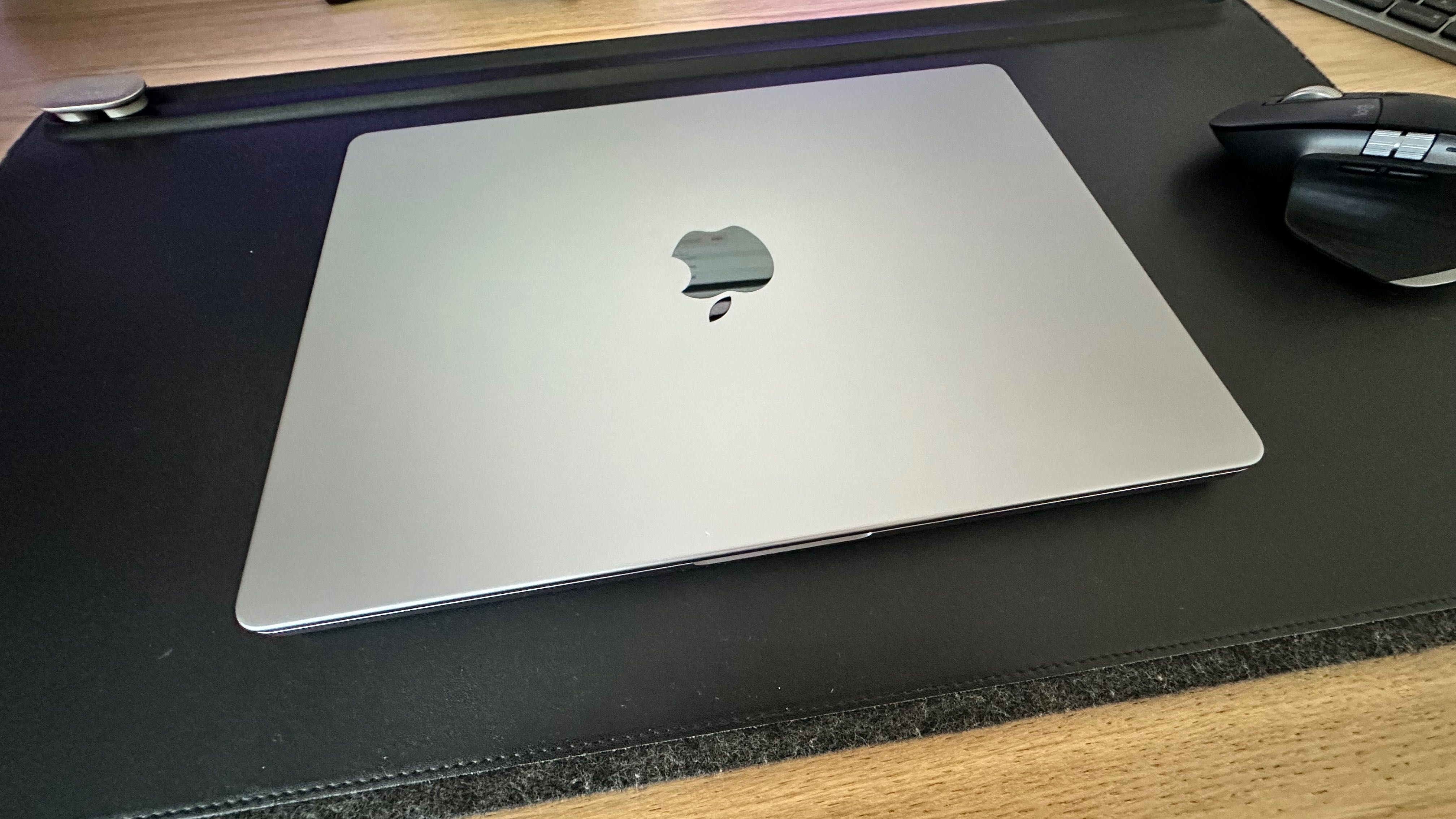 MacBook Pro 14" Space Gray M1 Pro 1TB (2021)