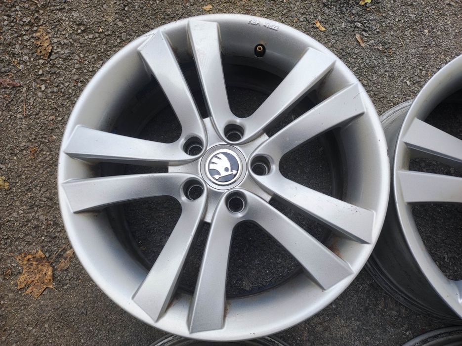 Фолксваген/VW; Skoda/Шкода - 17 цола 5x112; 4 бр.  лети джанти