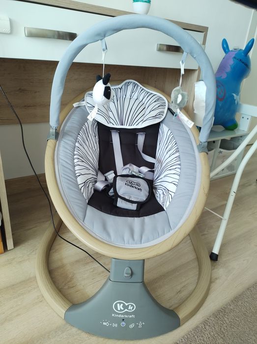 Електрическа Люлка/Шезлонг KinderKraft LUMI, Дървен