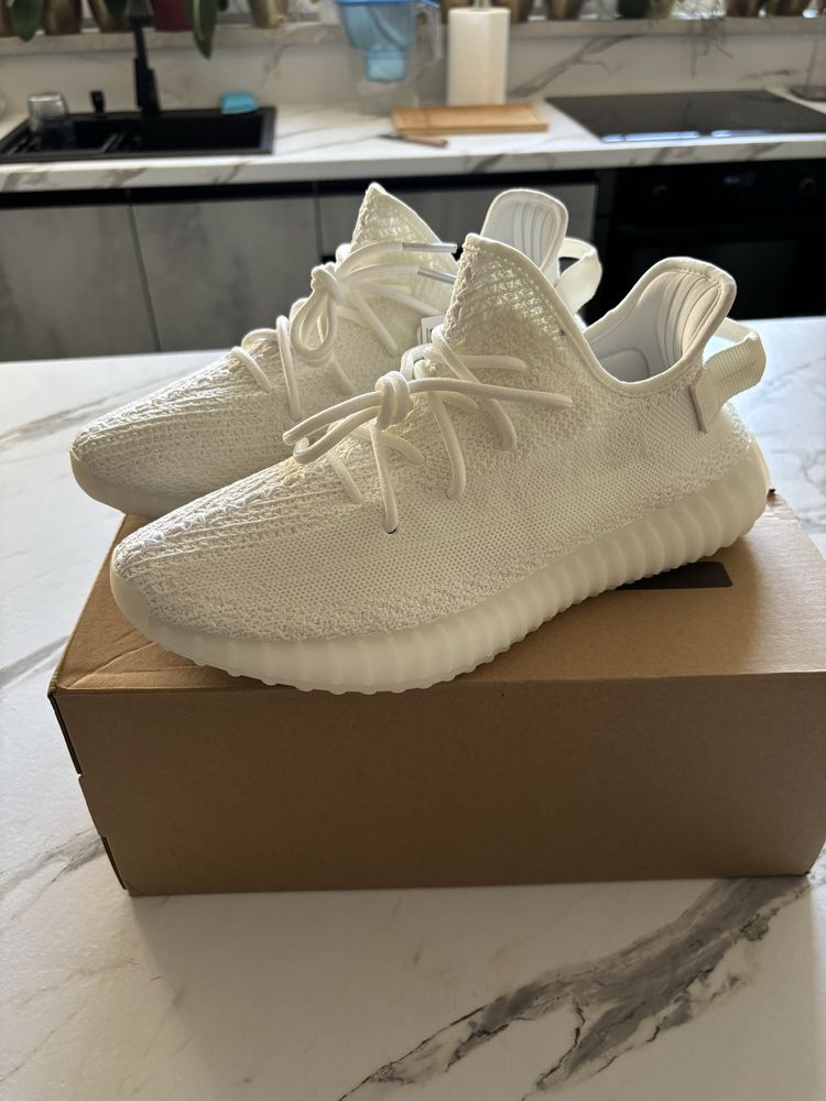 yeezy 350 V2 Нови