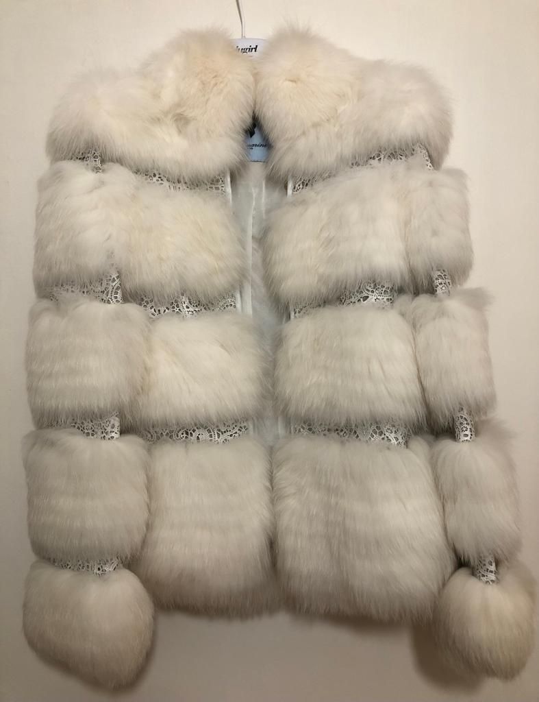 Haina Blana brand Blumarine