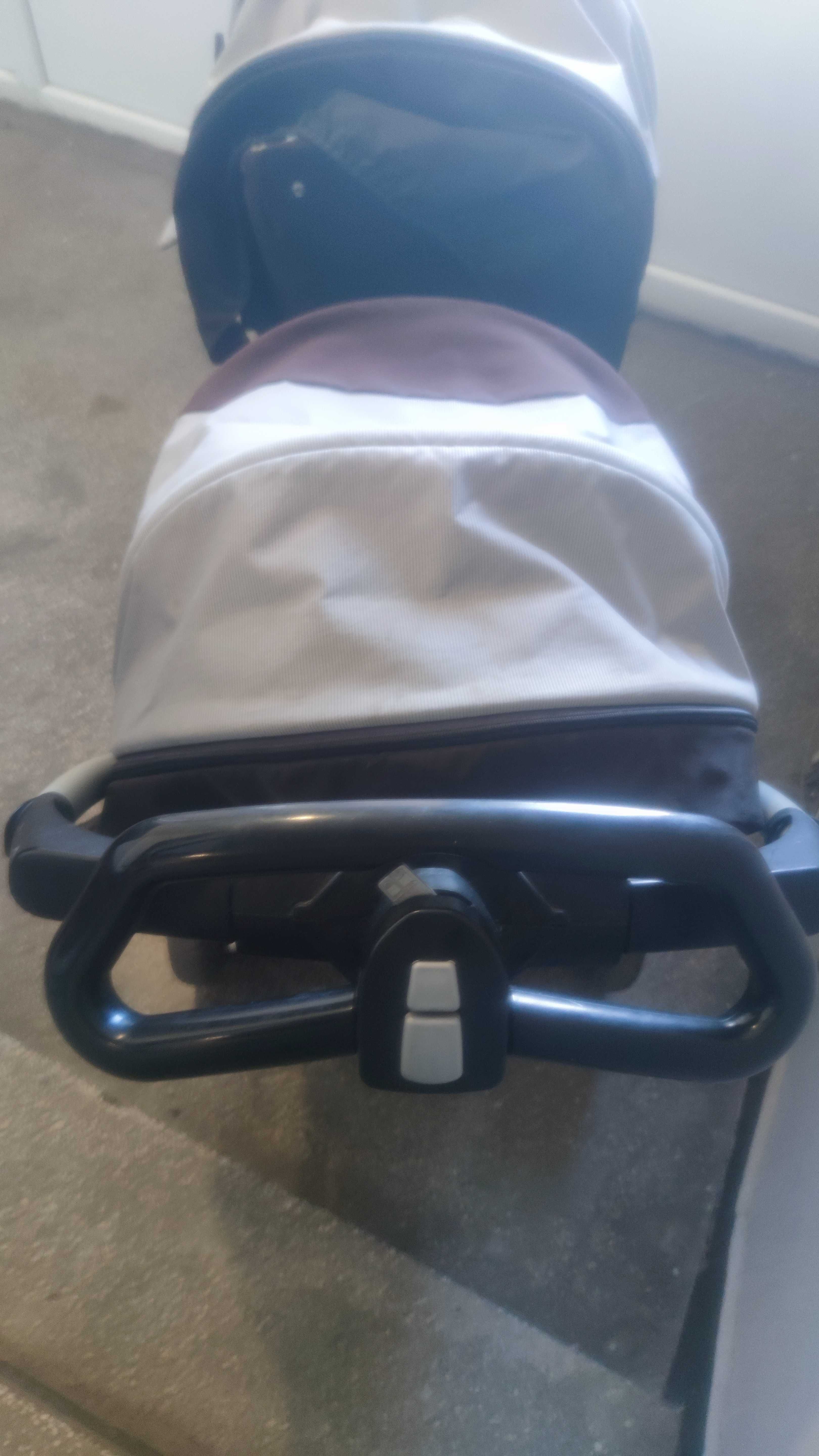 Количка за близнаци Peg Perego
