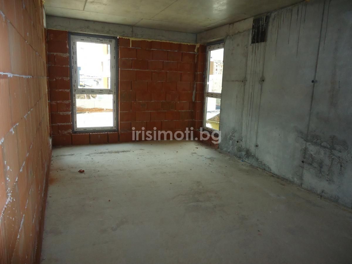 Продава се Двустаен апартамент в София, Малинова долина - 68 кв.м за 1833 €/кв.м - Снимка #8