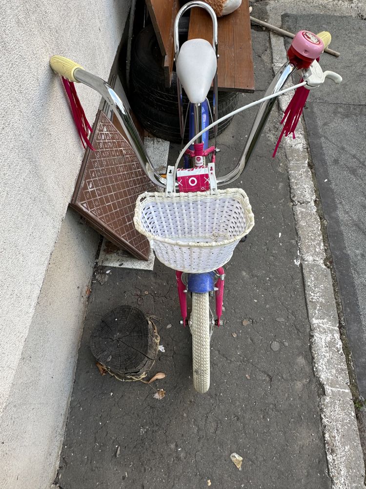 Vând bicicleta Pegas pentru fetițe