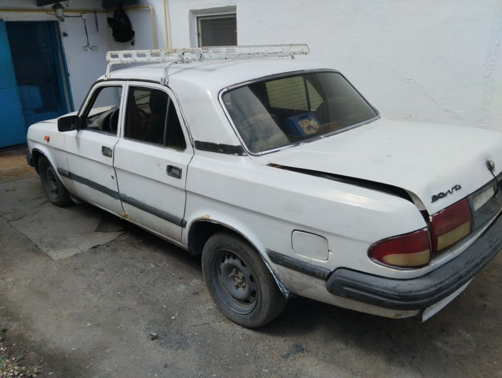 Продается Волга 3110.