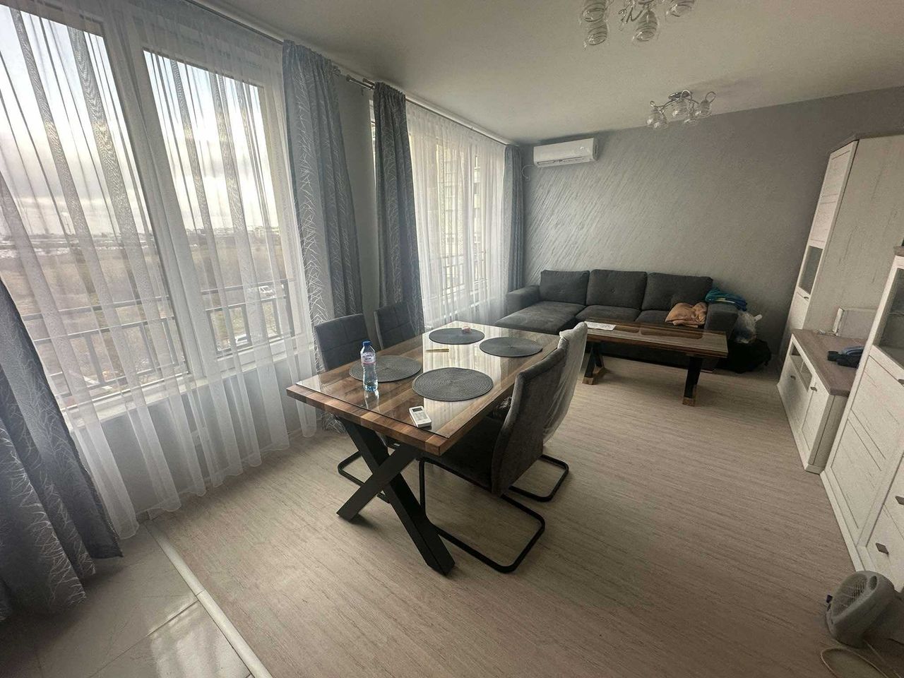 Дава се под наем Тристаен апартамент в София, Връбница 1 - 90 кв.м за 765 € - Снимка #2