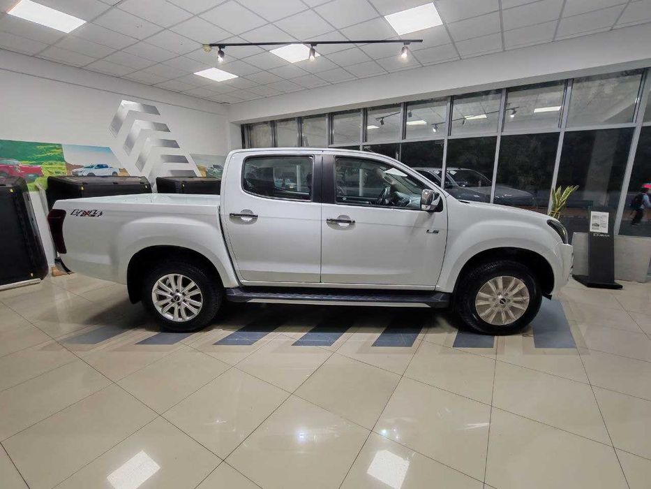 Isuzu D-Max Pickup Oksus 2025