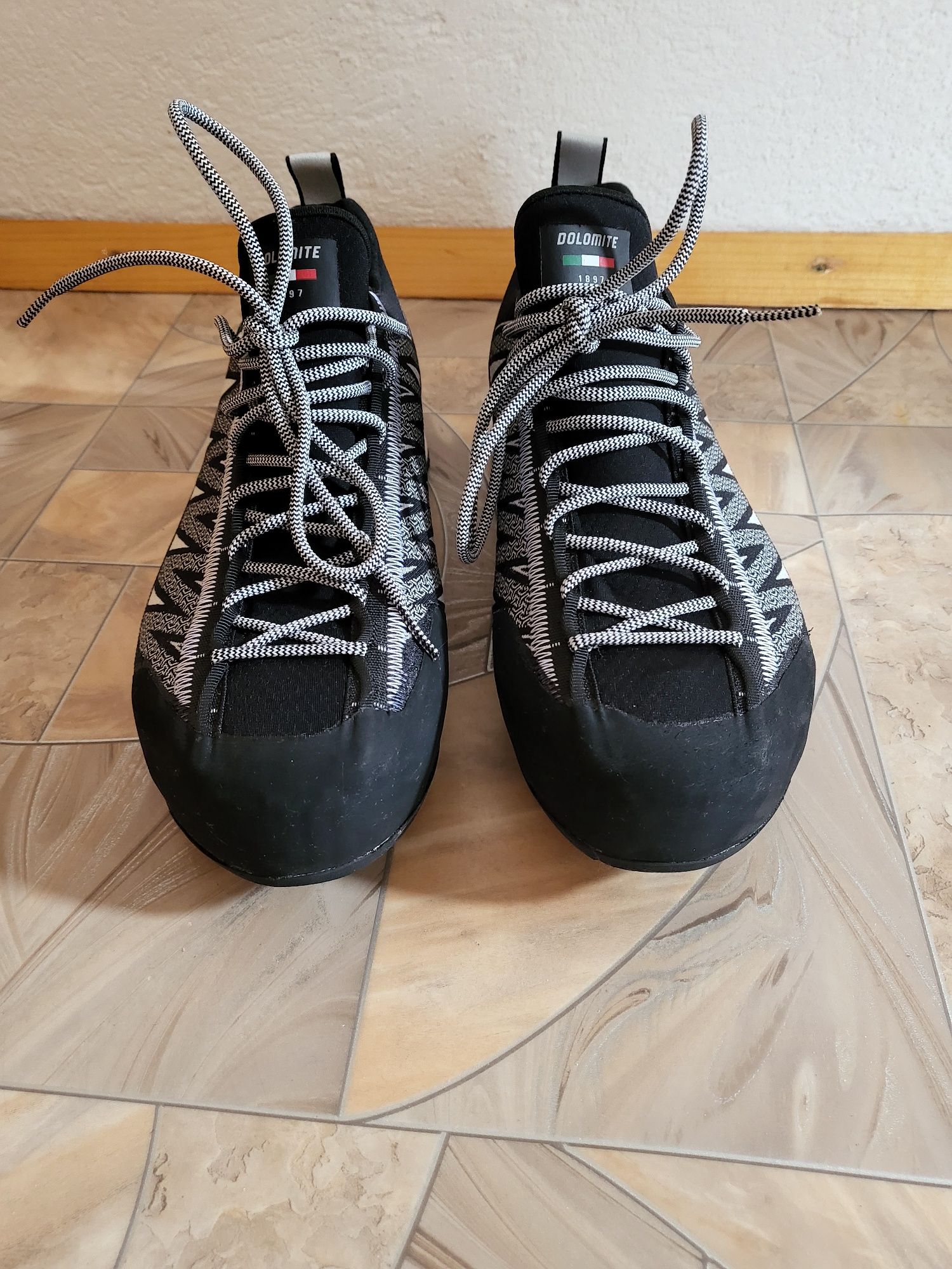 Нови обувки Dolomite