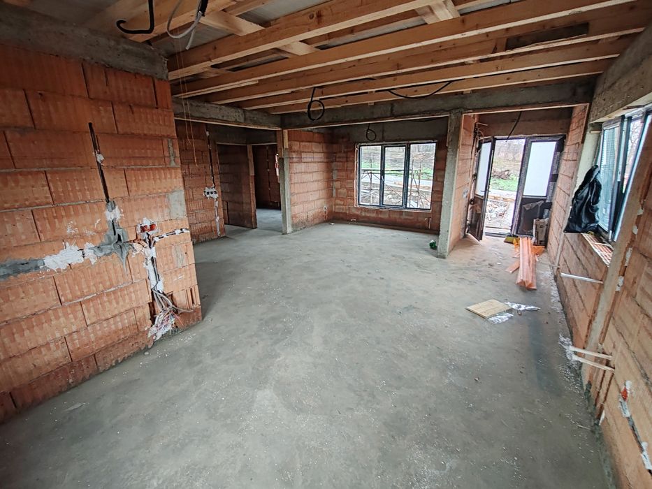 Casa mediteraneana în Dorobanț, materiale premium